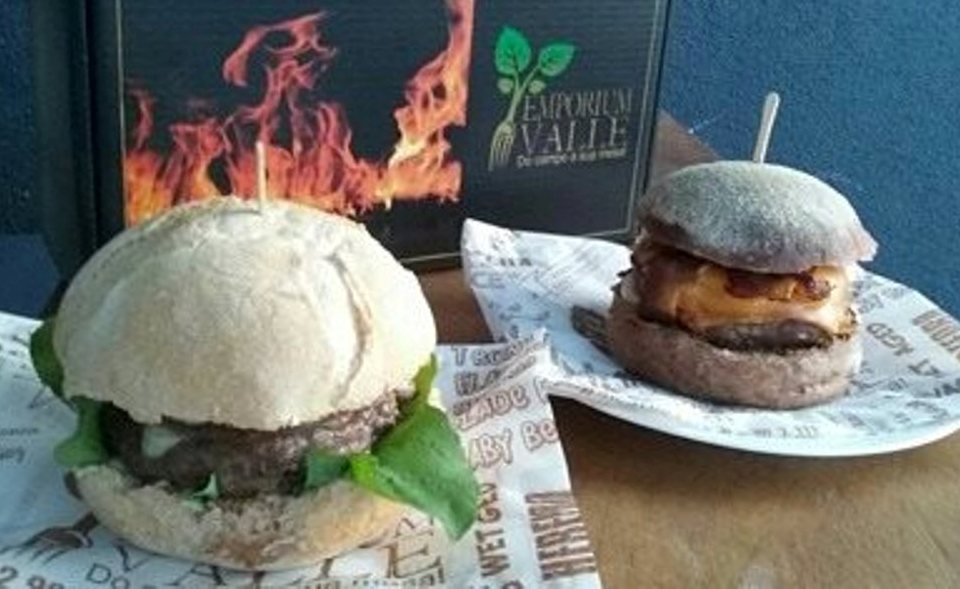 Burgers artesanais da chef Luciana Caldeira estão entre as opões de comidinhas do evento